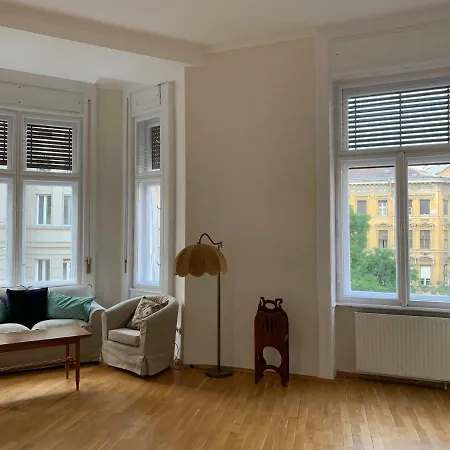 Appartamento Romantic Chic & Charming Green Square At Palace District