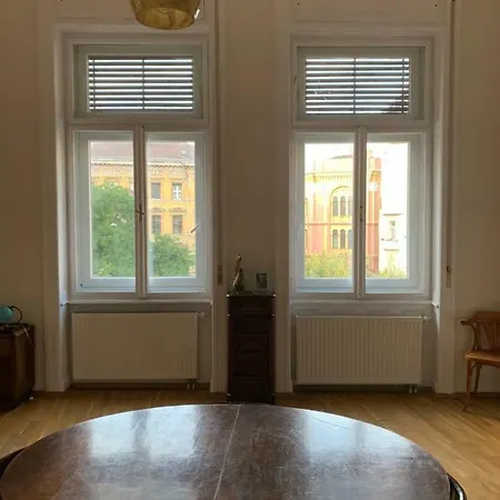 Appartamento Romantic Chic & Charming Green Square At Palace District *